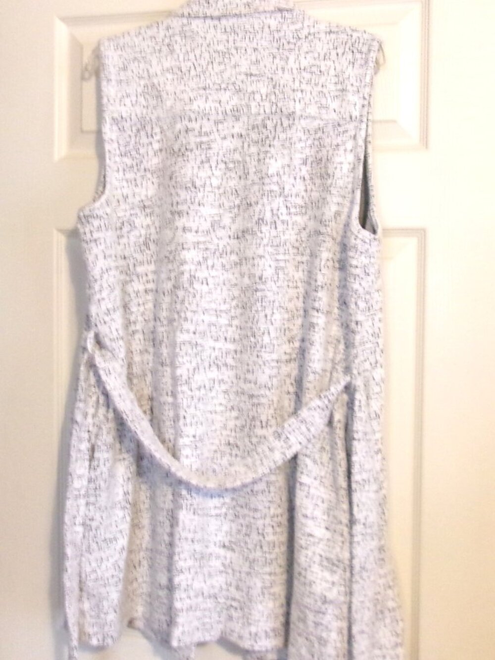 NWT Daniel Rainn Womens XL Collared Vest Belted Gray White Textured - Picture 2 of 4